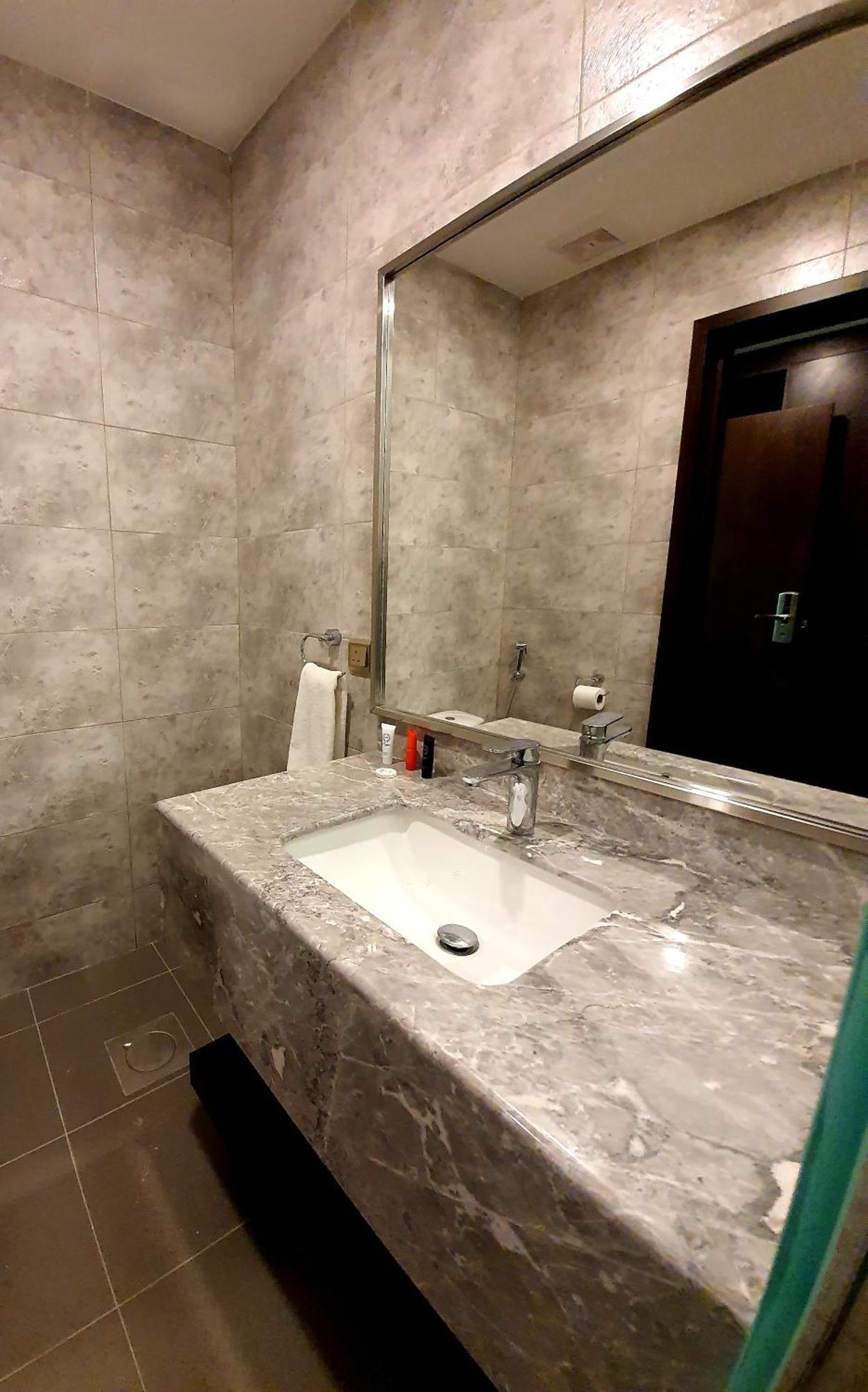Lily Hotel Suite Mubarraz Al-Hofuf Zimmer foto